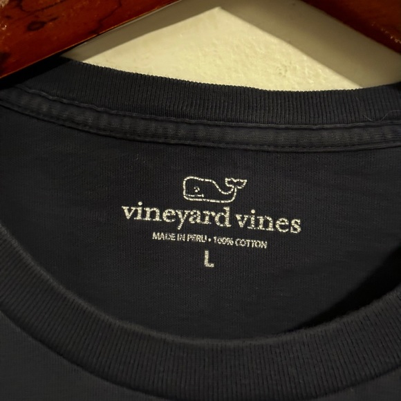 Vineyard Vines Crewneck Tee, Size L - Picture 3 of 4